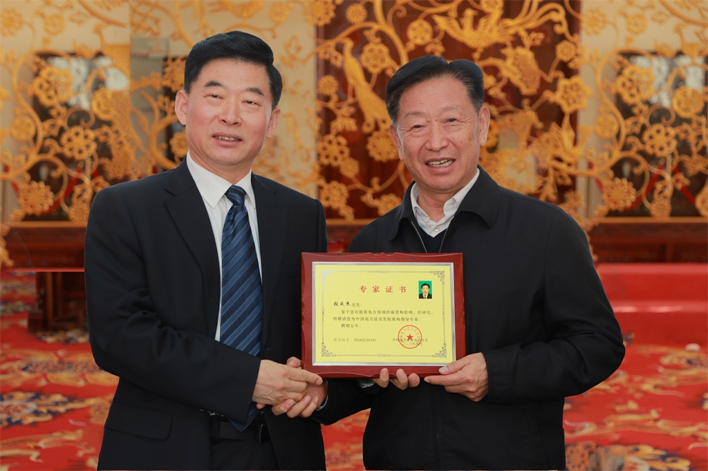 19-008-張成杰.jpg